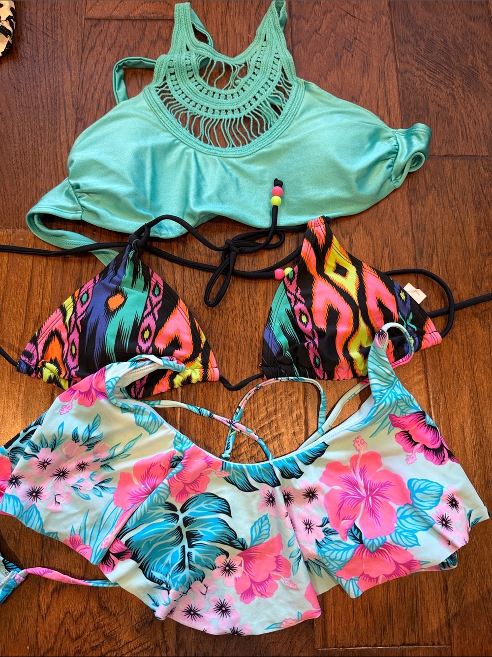 Xhilaration size L set of 3 swim tops